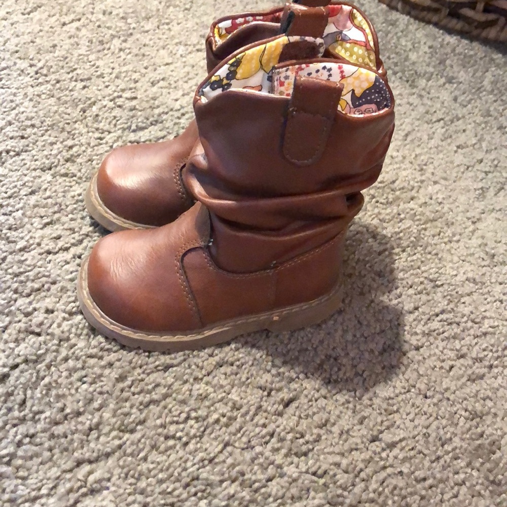 Baby girl size 3 Boots